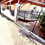 בית הארחה Mani Spot אראופוליס