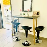 Mani Spot בית הארחה אראופוליס