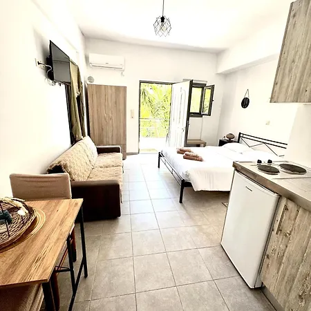 Konukevi Mani Spot 3*