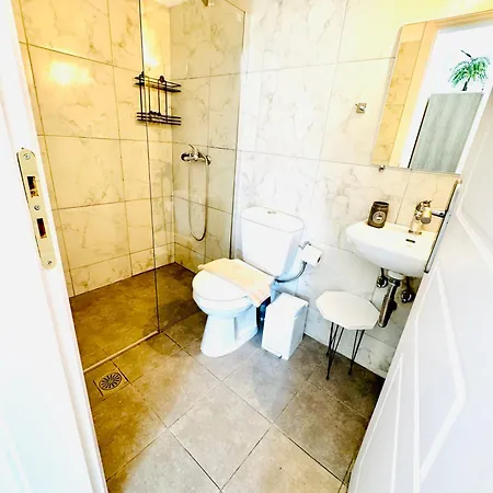 Mani Spot Konukevi Areopoli