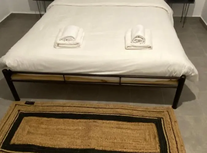 Mani Spot