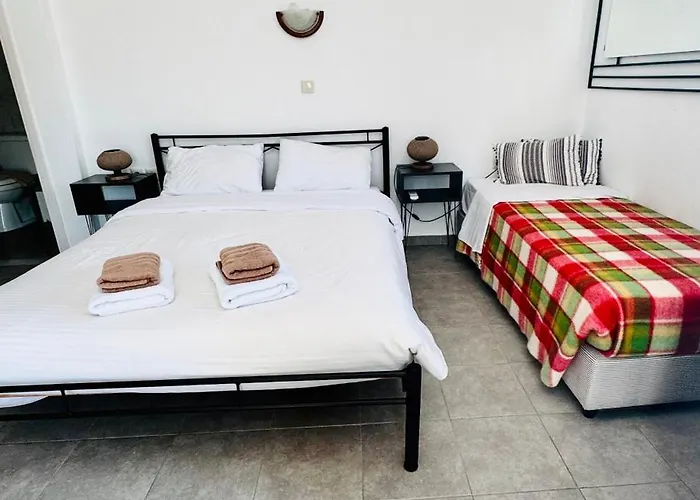 Mani Spot 3* أريبوليس